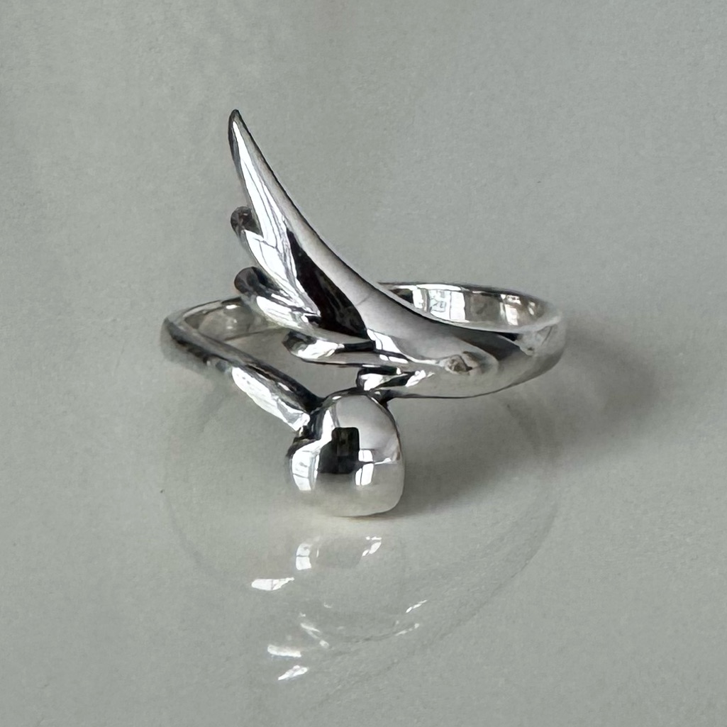 Nwot Sundance Soaring Heart Ring Sterling Silver 75$